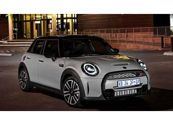 兩廂車哪款口碑最好？2022兩廂合資車銷量排名前十名 封面圖