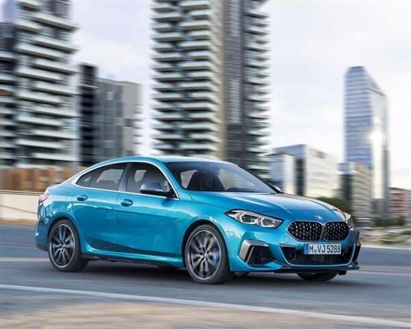 軸距加長(zhǎng)！寶馬進(jìn)口轎跑2系即將國(guó)產(chǎn)：現(xiàn)款起售價(jià)27.29萬(wàn)元