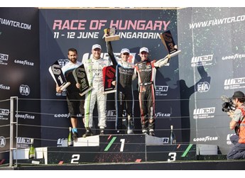 2022WTCR匈牙利站 全程激戰(zhàn)賽況驚險(xiǎn) 領(lǐng)克車隊(duì)續(xù)寫傳奇 斬獲1冠1亞