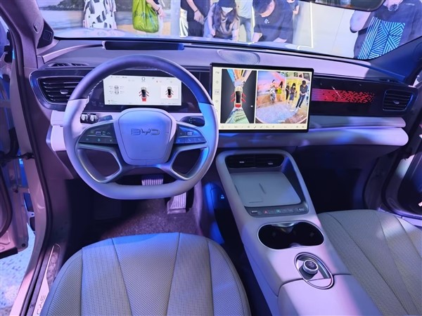 滿油滿電續(xù)航超1600km 比亞迪全新海獅06上市：13.98萬起