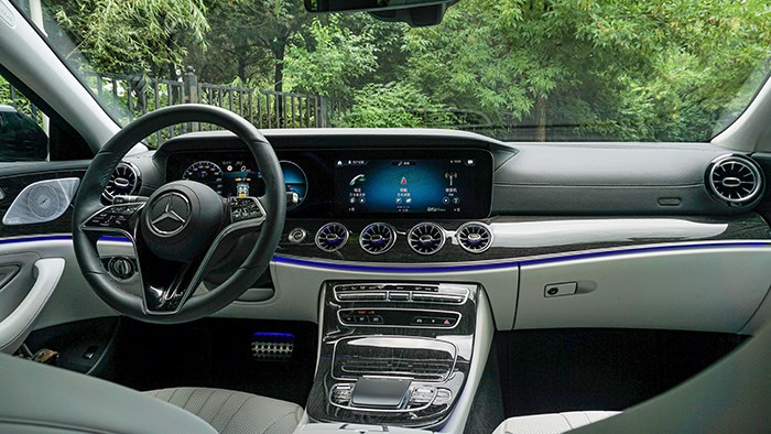 格調(diào)與豪華 萬(wàn)車網(wǎng)試駕2022款奔馳CLS 350 4MATIC