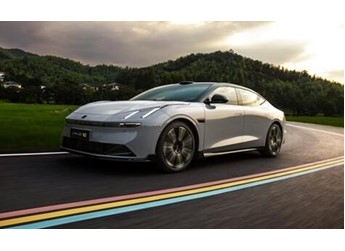 領(lǐng)克10 EM-P新增千里浩瀚H5版：全系四驅(qū)，16.58萬起