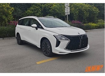 東風風行游艇插混版申報圖公布 搭載1.5T插混