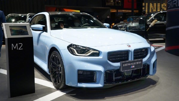 定價59.9萬！全新寶馬M2正式亮相 官方零百僅需4.1秒