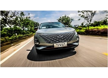 生活需要?jiǎng)谝萁Y(jié)合，奇瑞歐萌達(dá)帶你領(lǐng)略不一樣的風(fēng)景