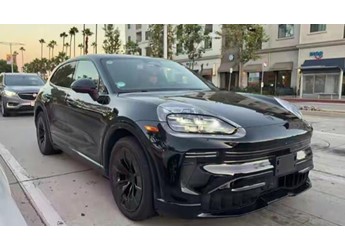 座艙史詩(shī)級(jí)革新 首搭曲面中控屏！保時(shí)捷純電卡宴11月19日全球首發(fā) 封面圖