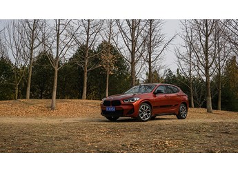 落日余暉  試駕寶馬X2 xDrive25i 曜夜版