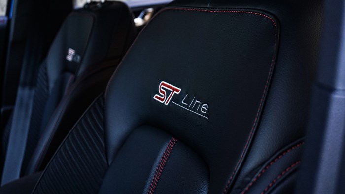 與風為伴 試駕2022福特三廂福克斯ST-Line