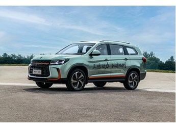 同級最大2370L后備箱，瑞虎7都拿風(fēng)行T5馬赫版沒辦法