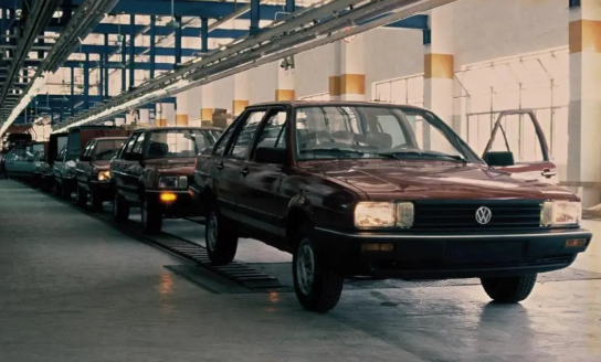 曾經(jīng)22年蟬聯(lián)銷(xiāo)冠！“國(guó)民神車(chē)”桑塔納即將退出歷史舞臺(tái)