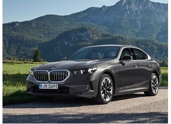 疑似全新寶馬5系售價曝光 疑似售價43.99-63.99萬 封面圖