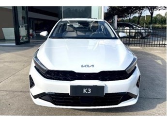 新款起亞K3內(nèi)飾曝光！配置大提升 但取消了實(shí)體按鍵