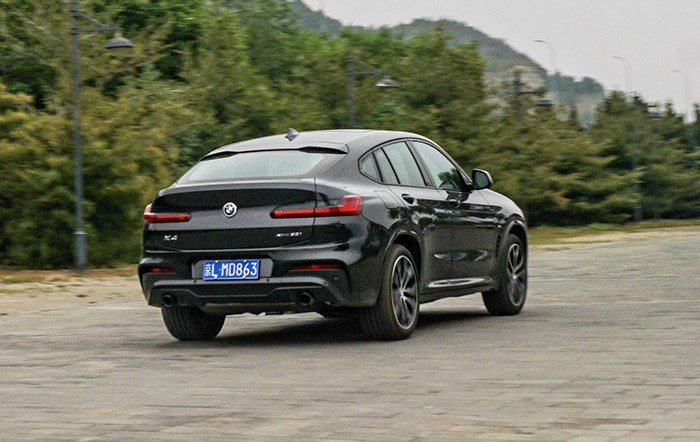 要運(yùn)動(dòng)又要格調(diào) 寶馬X4 xDrive30i評(píng)測(cè)