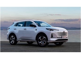 電動(dòng)感應(yīng)尾門(mén)、陡坡視野輔助、IACC加持，難怪第三代CS55PLUS上市即爆款