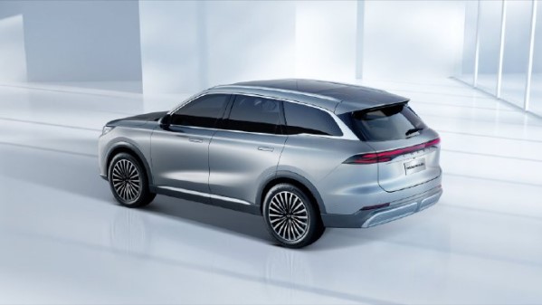 奇瑞瑞虎8L外觀設(shè)計首曝！尺寸比瑞虎8 PLUS還大