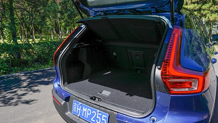 短小精悍的實力派選手 沃爾沃XC40 